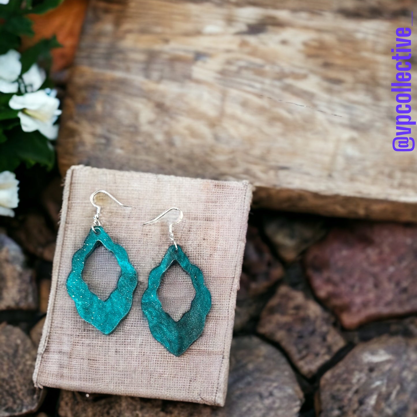 Scallop Green Galaxy Earrings