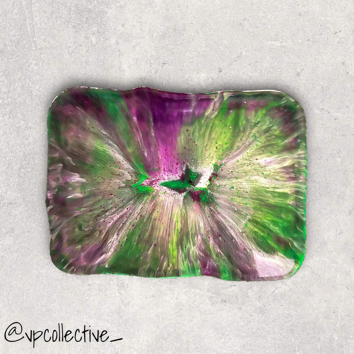 Beetlejuice - Dragon Skin Tray