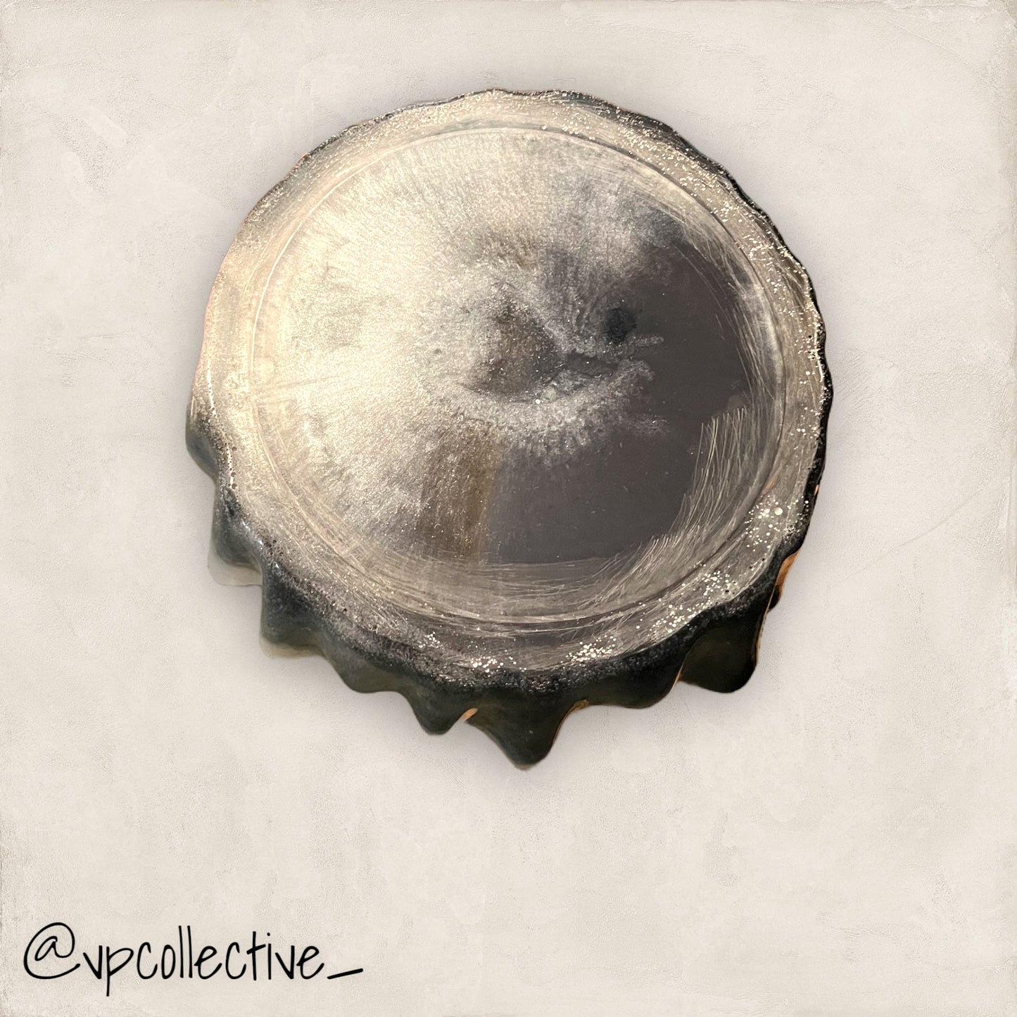Groovy Bowl - Black & White