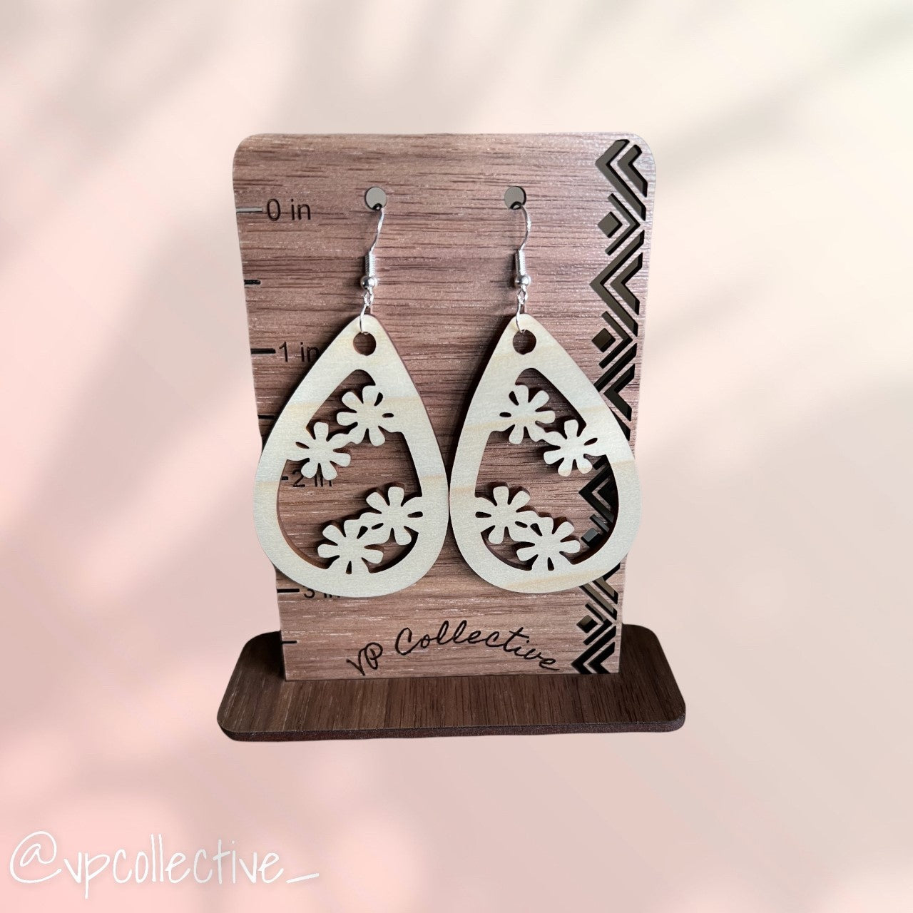 Flower Cut Outs - Maple