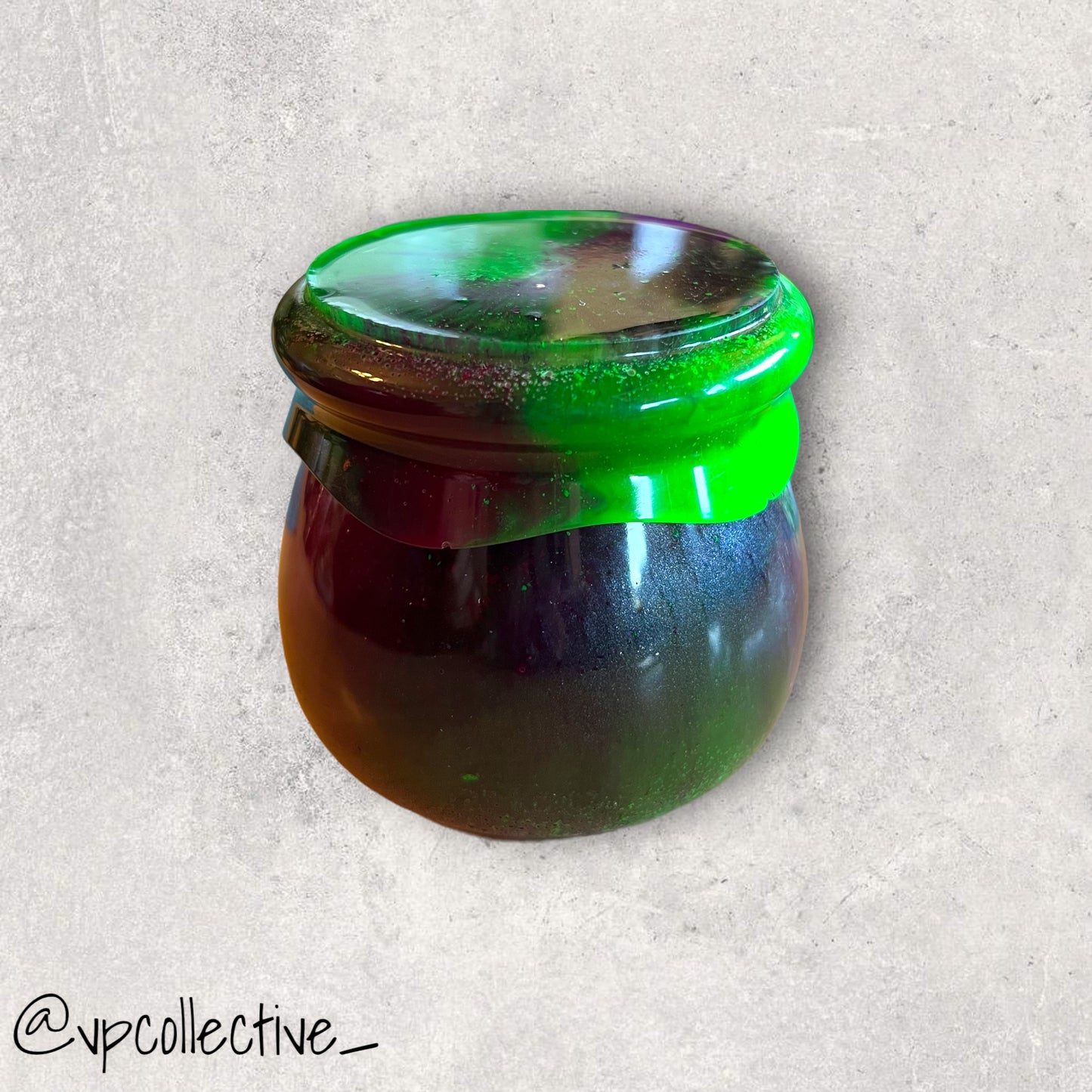 Beetlejuice- Jar with Threaded Lid