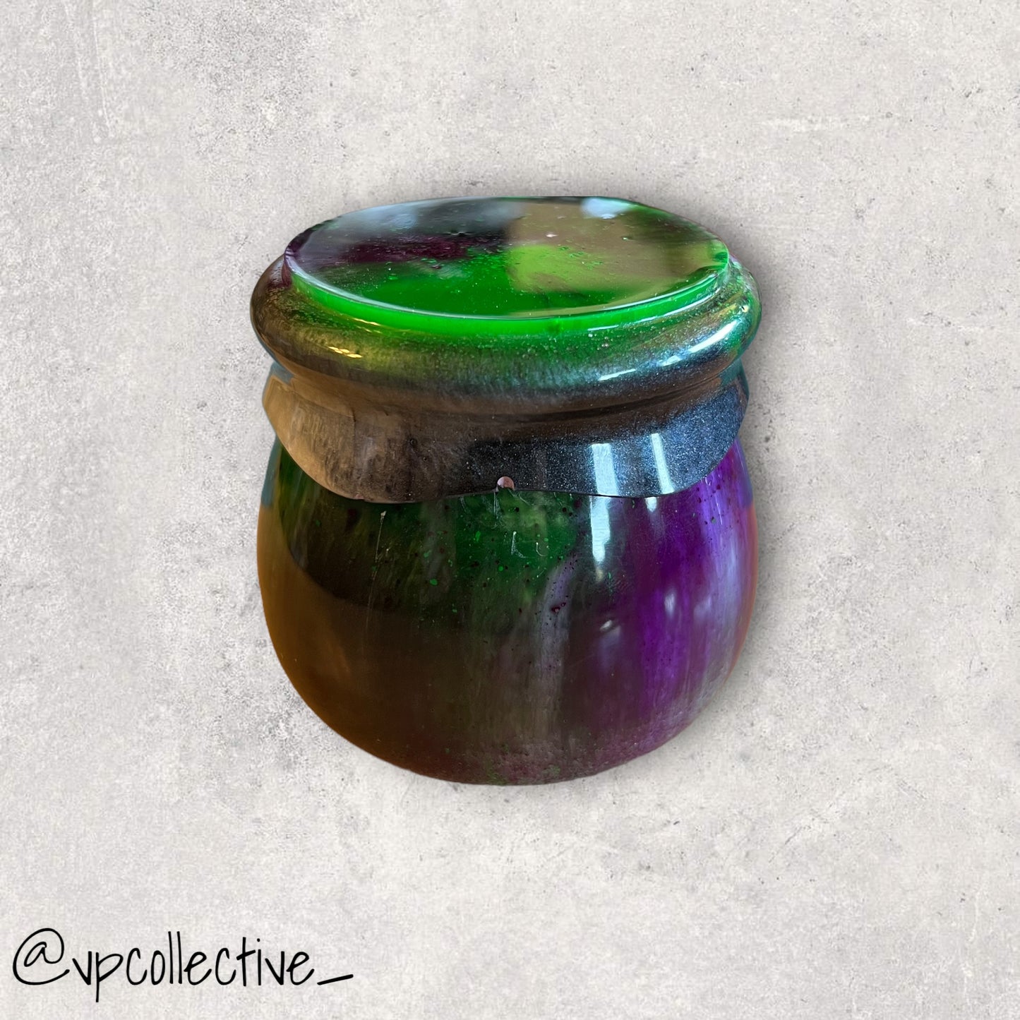 Beetlejuice- Jar with Threaded Lid